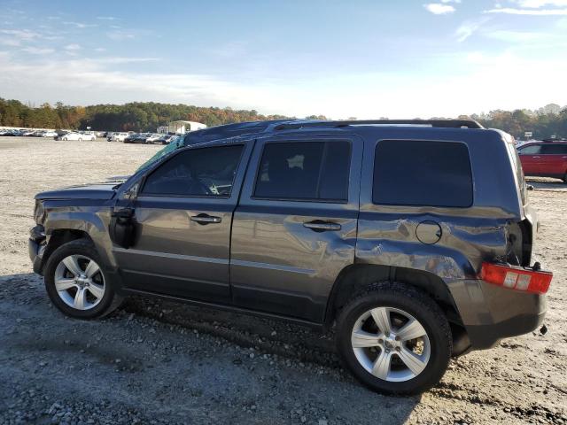 1C4NJRFB0GD782366 - 2016 JEEP PATRIOT LATITUDE GRAY photo 2