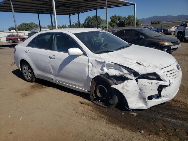 4T1BE46K97U708160 - 2007 TOYOTA CAMRY CE WHITE photo 4