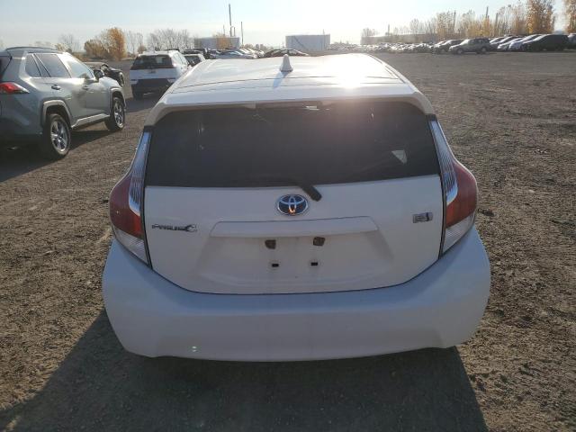 JTDKDTB30F1581296 - 2015 TOYOTA PRIUS C WHITE photo 6