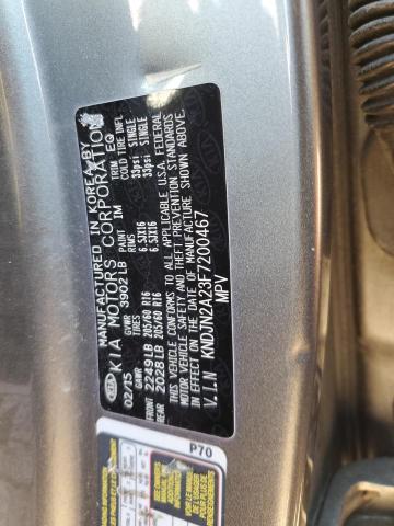 KNDJN2A23F7200467 - 2015 KIA SOUL SILVER photo 13