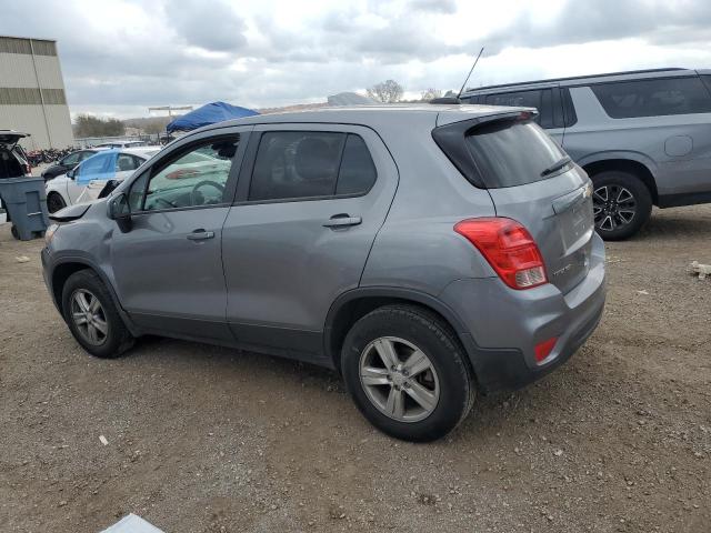 3GNCJNSB3LL243919 - 2020 CHEVROLET TRAX LS GRAY photo 2