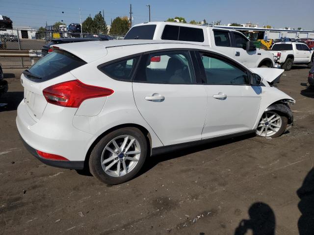 1FADP3K21JL331110 - 2018 FORD FOCUS SE WHITE photo 3