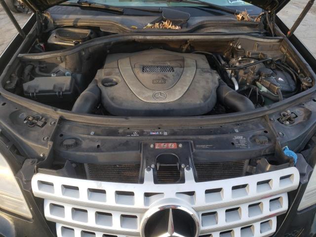 4JGBB8GB3AA572017 - 2010 MERCEDES-BENZ ML 350 4MATIC BLACK photo 11