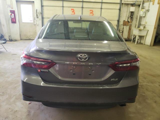 4T1F11AK7PU783538 - 2023 TOYOTA CAMRY XLE GRAY photo 6