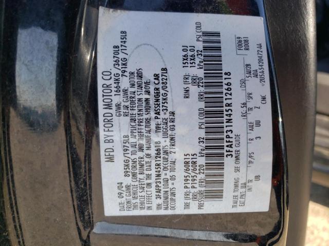 3FAFP31N45R126618 - 2005 FORD FOCUS ZX3 BLACK photo 12