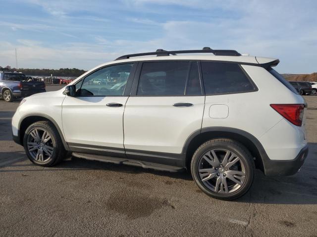 5FNYF8H53MB042394 - 2021 HONDA PASSPORT EXL WHITE photo 2