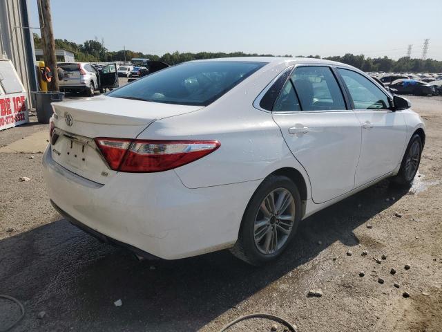 4T1BF1FK5FU984085 - 2015 TOYOTA CAMRY LE WHITE photo 3