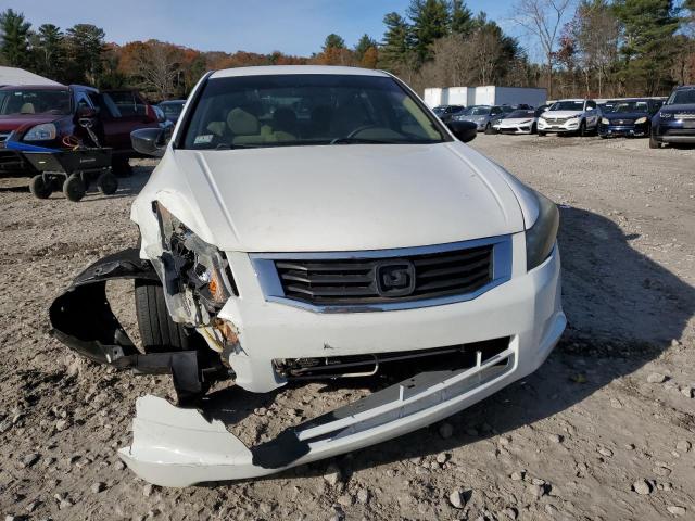 1HGCP2F42AA178360 - 2010 HONDA ACCORD LXP WHITE photo 5