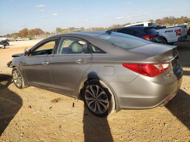 5NPEC4ABXDH719754 - 2013 HYUNDAI SONATA SE GRAY photo 2