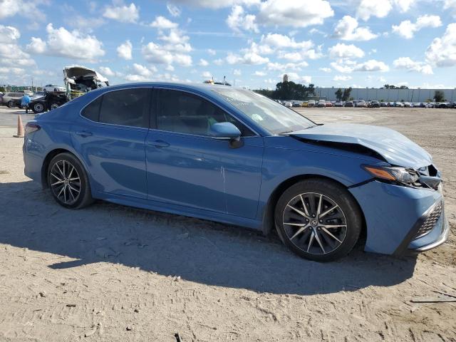 4T1G11AK7PU147674 - 2023 TOYOTA CAMRY SE NIGHT SHADE BLUE photo 4