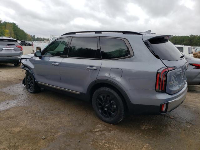 5XYP5DGCXPG329977 - 2023 KIA TELLURIDE SX SILVER photo 2