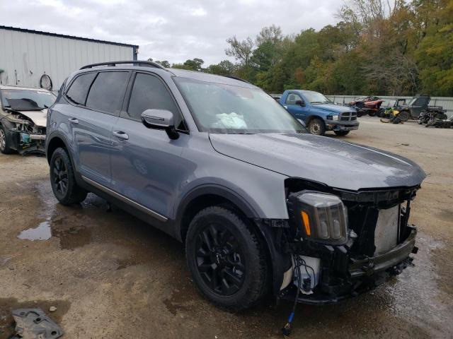 5XYP5DGCXPG329977 - 2023 KIA TELLURIDE SX SILVER photo 4