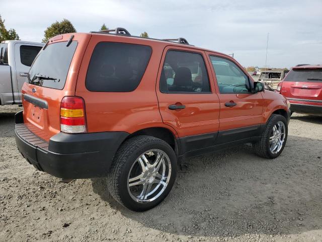 1FMYU92Z75KB50850 - 2005 FORD ESCAPE XLS ORANGE photo 3