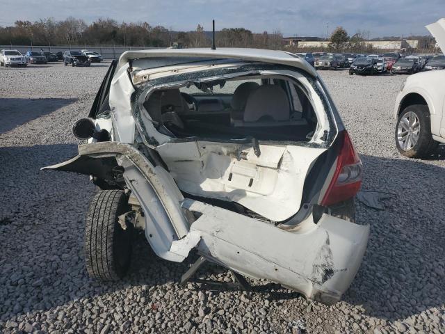 JHMGD38667S003818 - 2007 HONDA FIT S WHITE photo 6