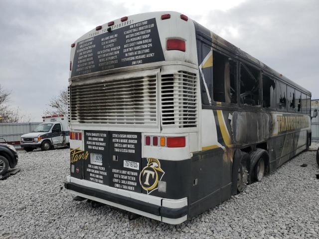 1M8PDMPA4YP052518 - 2000 MOTOR COACH INDUSTRIES TRANSIT BU WHITE photo 4