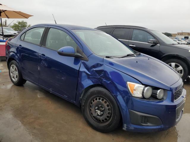 1G1JA5SG7D4177550 - 2013 CHEVROLET SONIC LS BLUE photo 4