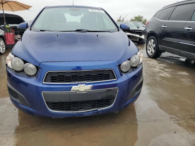 1G1JA5SG7D4177550 - 2013 CHEVROLET SONIC LS BLUE photo 5