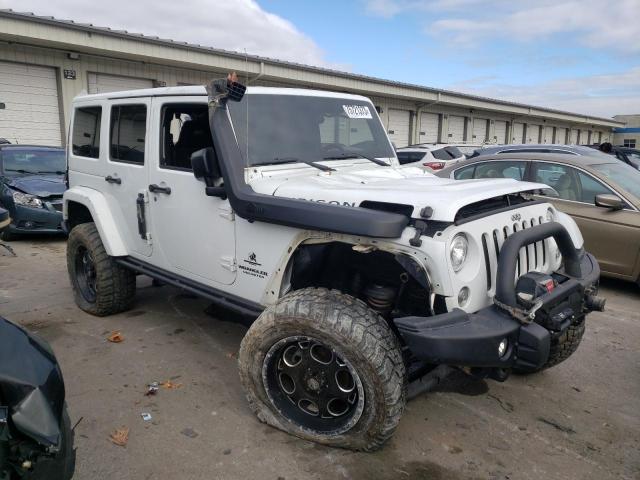 1C4BJWFG9HL527719 - 2017 JEEP WRANGLER RUBICON WHITE photo 4