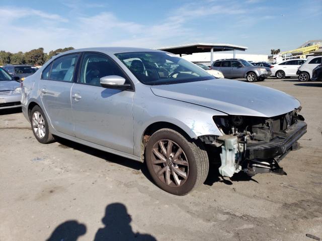 3VWDZ7AJ9BM316727 - 2011 VOLKSWAGEN JETTA SE SILVER photo 4