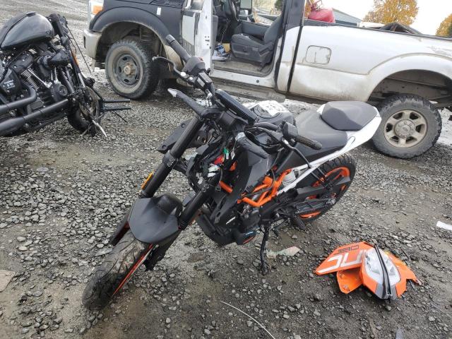 MD2JPJ409HC215848 - 2017 KTM 390 DUKE ORANGE photo 2