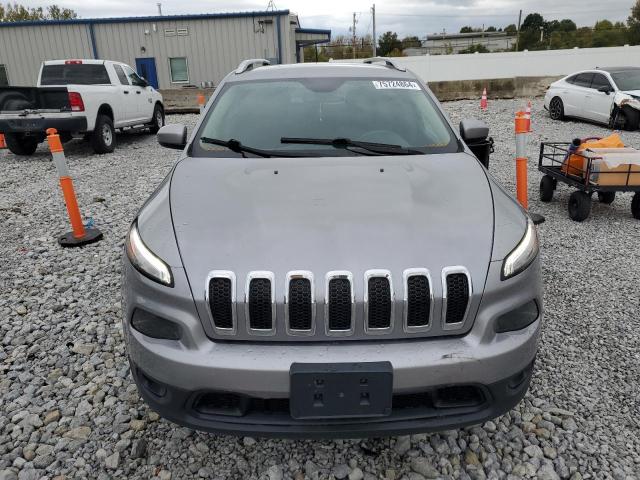 1C4PJMCS4GW241440 - 2016 JEEP CHEROKEE LATITUDE SILVER photo 5