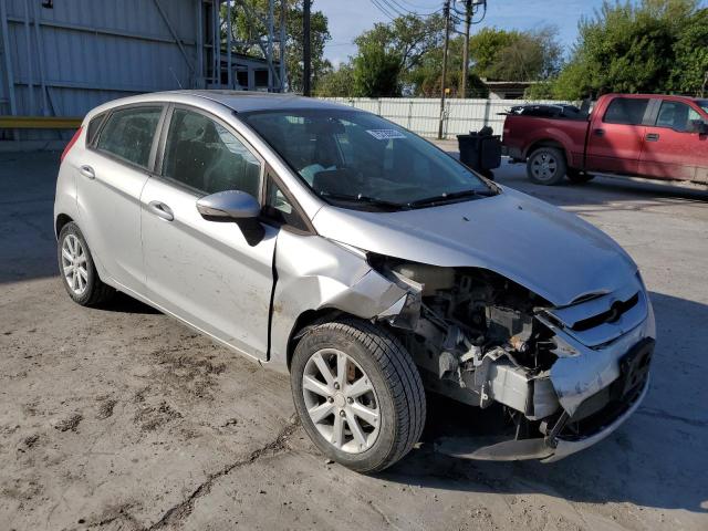 3FADP4EJ3DM225270 - 2013 FORD FIESTA SE SILVER photo 4