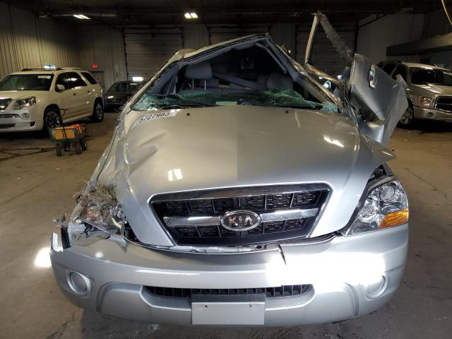 KNDJC735195872795 - 2009 KIA SORENTO LX SILVER photo 5