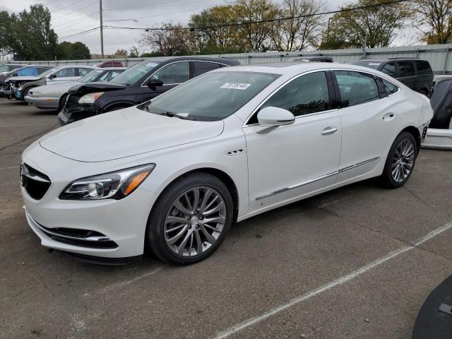 1G4ZW5SS9KU103426 - 2019 BUICK LACROSSE SPORT TOURING WHITE photo 1