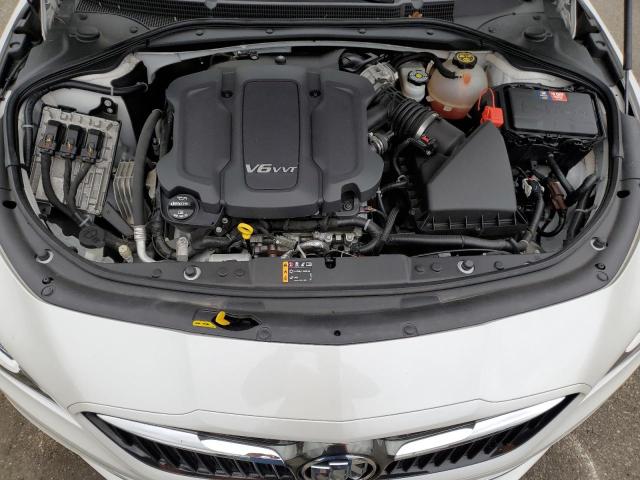 1G4ZW5SS9KU103426 - 2019 BUICK LACROSSE SPORT TOURING WHITE photo 11