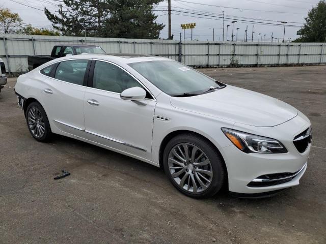 1G4ZW5SS9KU103426 - 2019 BUICK LACROSSE SPORT TOURING WHITE photo 4