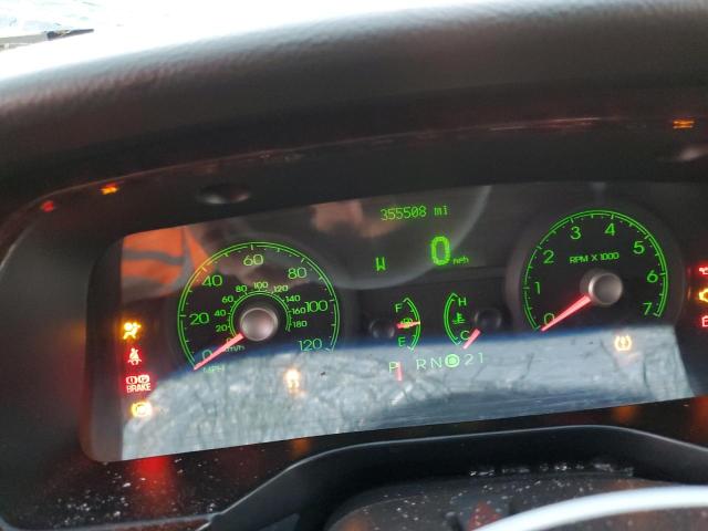 2LNBL8EV7AX751260 - 2010 LINCOLN TOWN CAR EXECUTIVE L BLACK photo 9