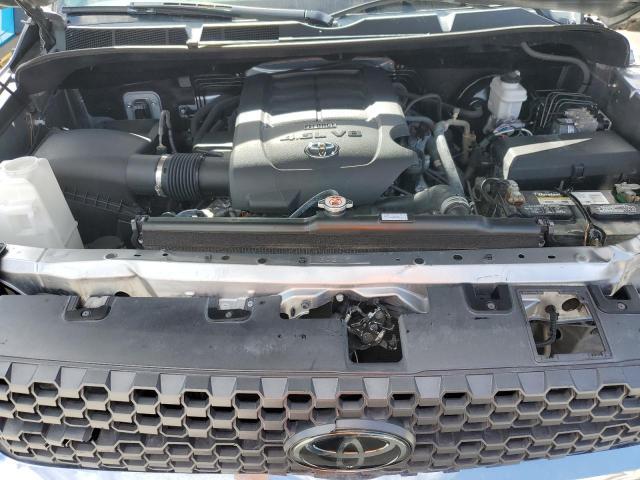 5TFRM5F19JX131817 - 2018 TOYOTA TUNDRA DOUBLE CAB SR/SR5 SILVER photo 11