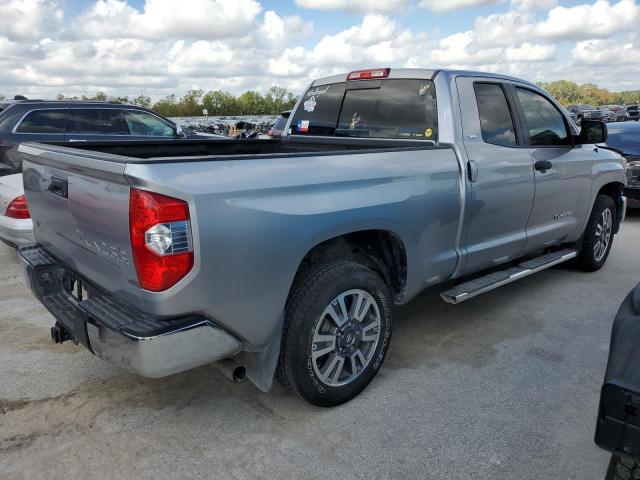 5TFRM5F19JX131817 - 2018 TOYOTA TUNDRA DOUBLE CAB SR/SR5 SILVER photo 3