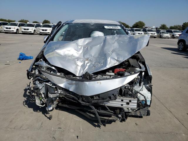 JTDKARFP2H3023773 - 2017 TOYOTA PRIUS PRIM ვერცხლისფერი ფოტო 5