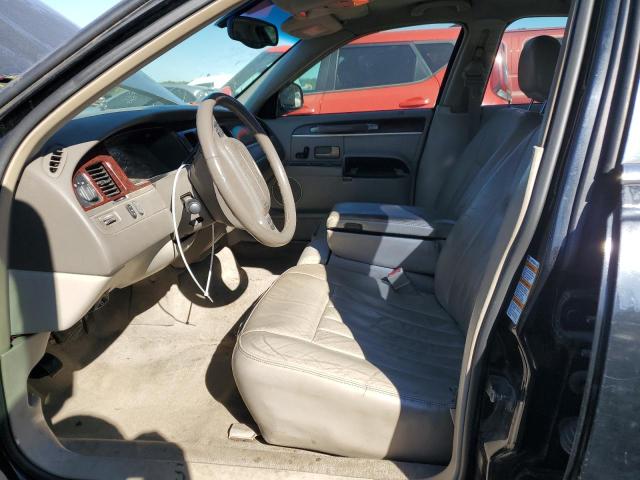 1LNHM81WX3Y626424 - 2003 LINCOLN TOWN CAR EXECUTIVE BLACK photo 7