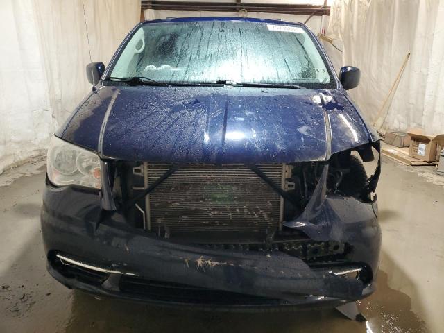 2C4RC1BG2ER324031 - 2014 CHRYSLER TOWN & COU TOURING BLUE photo 5