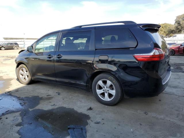 5TDKK3DC0FS579442 - 2015 TOYOTA SIENNA LE BLACK photo 2