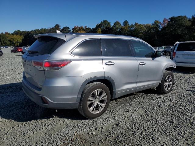 5TDKKRFH3FS060302 - 2015 TOYOTA HIGHLANDER XLE SILVER photo 3