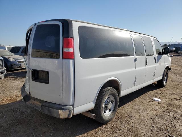 1GAZGPFG8K1205958 - 2019 CHEVROLET EXPRESS G3 LT WHITE photo 3