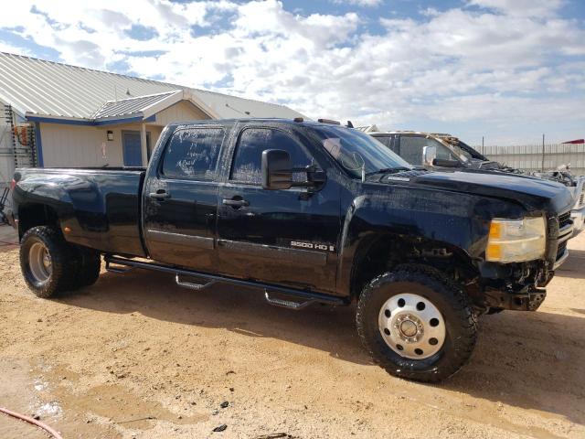 1GCJK33688F127720 - 2008 CHEVROLET SILVERADO K3500 BLACK photo 4