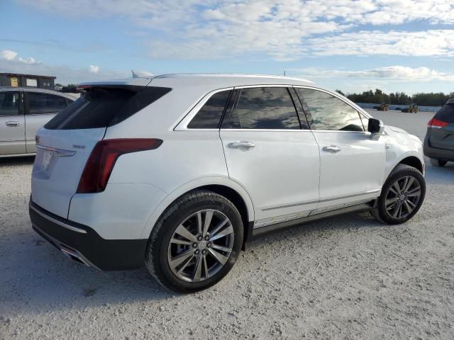 1GYKNCR4XPZ195915 - 2023 CADILLAC XT5 PREMIUM LUXURY WHITE photo 3