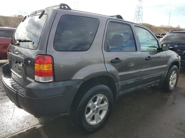 1FMCU93185KD40871 - 2005 FORD ESCAPE XLT GRAY photo 3