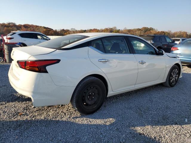 1N4BL4BV4NN327324 - 2022 NISSAN ALTIMA S WHITE photo 3