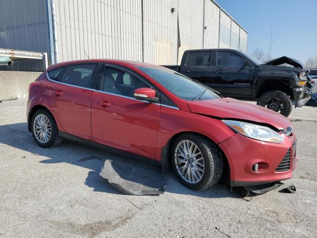 1FAHP3M21CL447991 - 2012 FORD FOCUS SEL MAROON photo 4