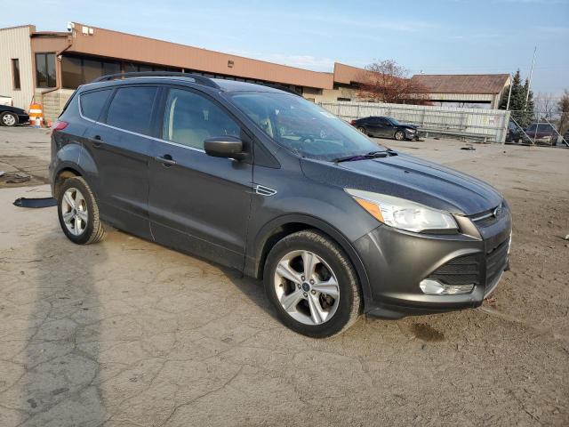 1FMCU9G91GUA34666 - 2016 FORD ESCAPE SE GRAY photo 4