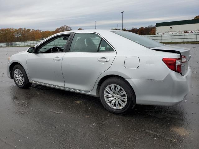 4T1BF1FK8DU233818 - 2013 TOYOTA CAMRY L SILVER photo 2