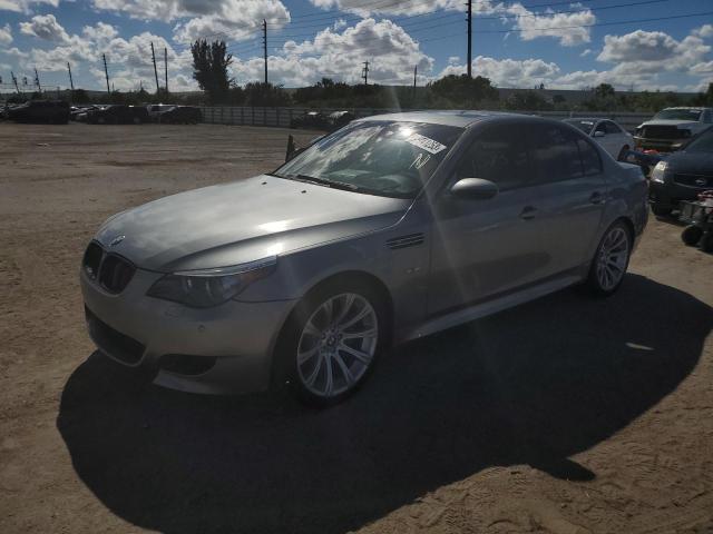 WBSNB93526B583494 - 2006 BMW M5 GRAY photo 1