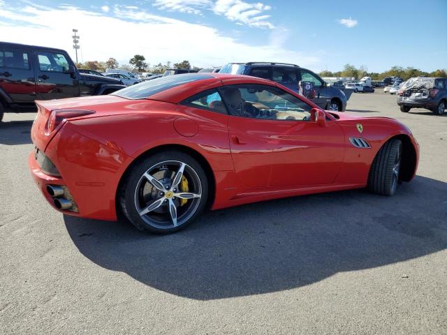 ZFF65TJA0D0194573 - 2013 FERRARI CALIFORNIA RED photo 3