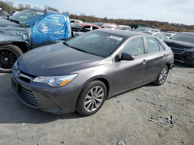 4T1BF1FK2HU806430 - 2017 TOYOTA CAMRY LE GRAY photo 1