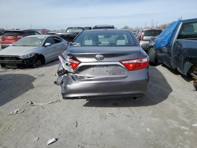 4T1BF1FK2HU806430 - 2017 TOYOTA CAMRY LE GRAY photo 6